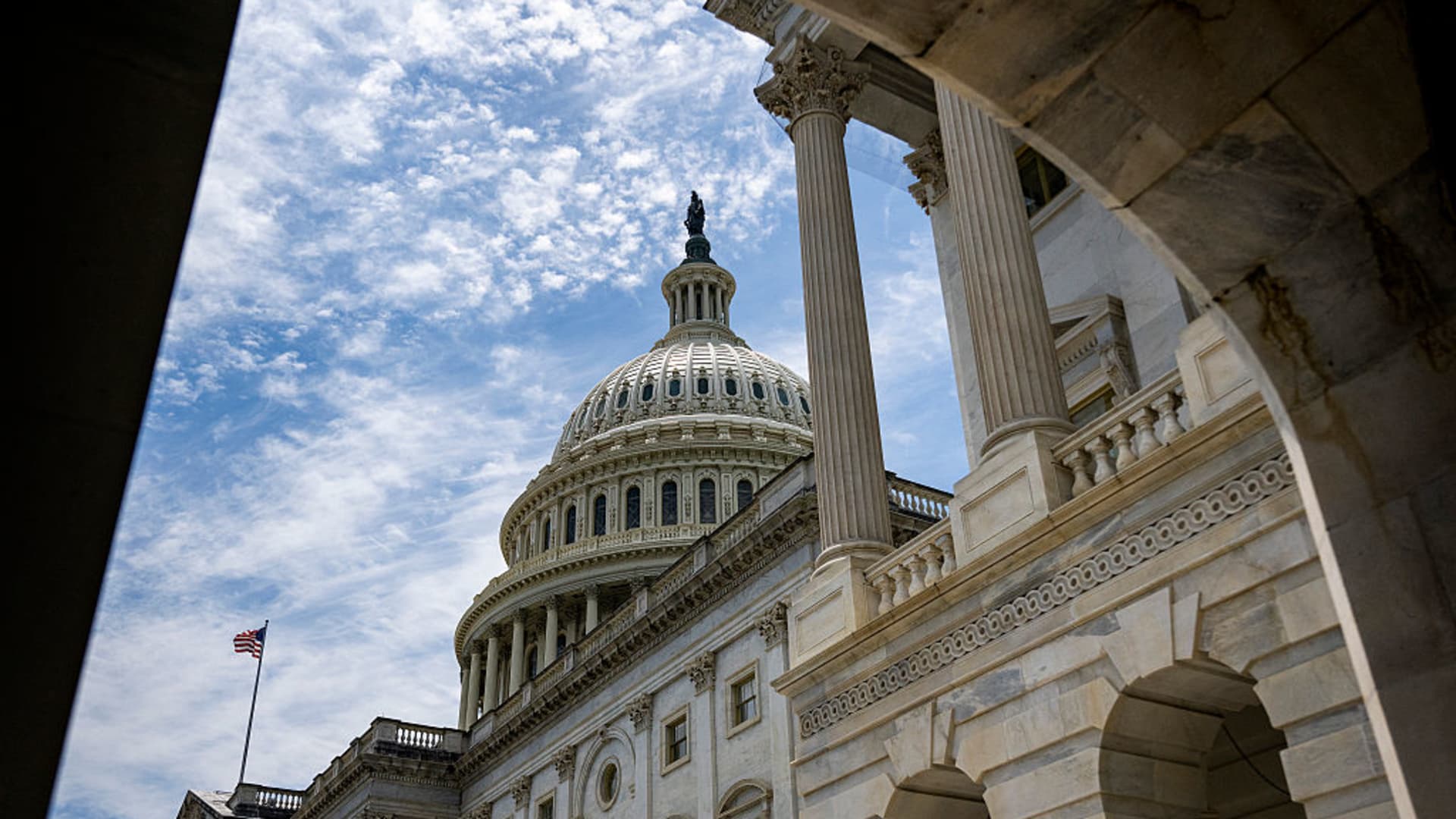 “Key Tax Changes Impacting High-Income Earners: What the Wealthy Need to Know”