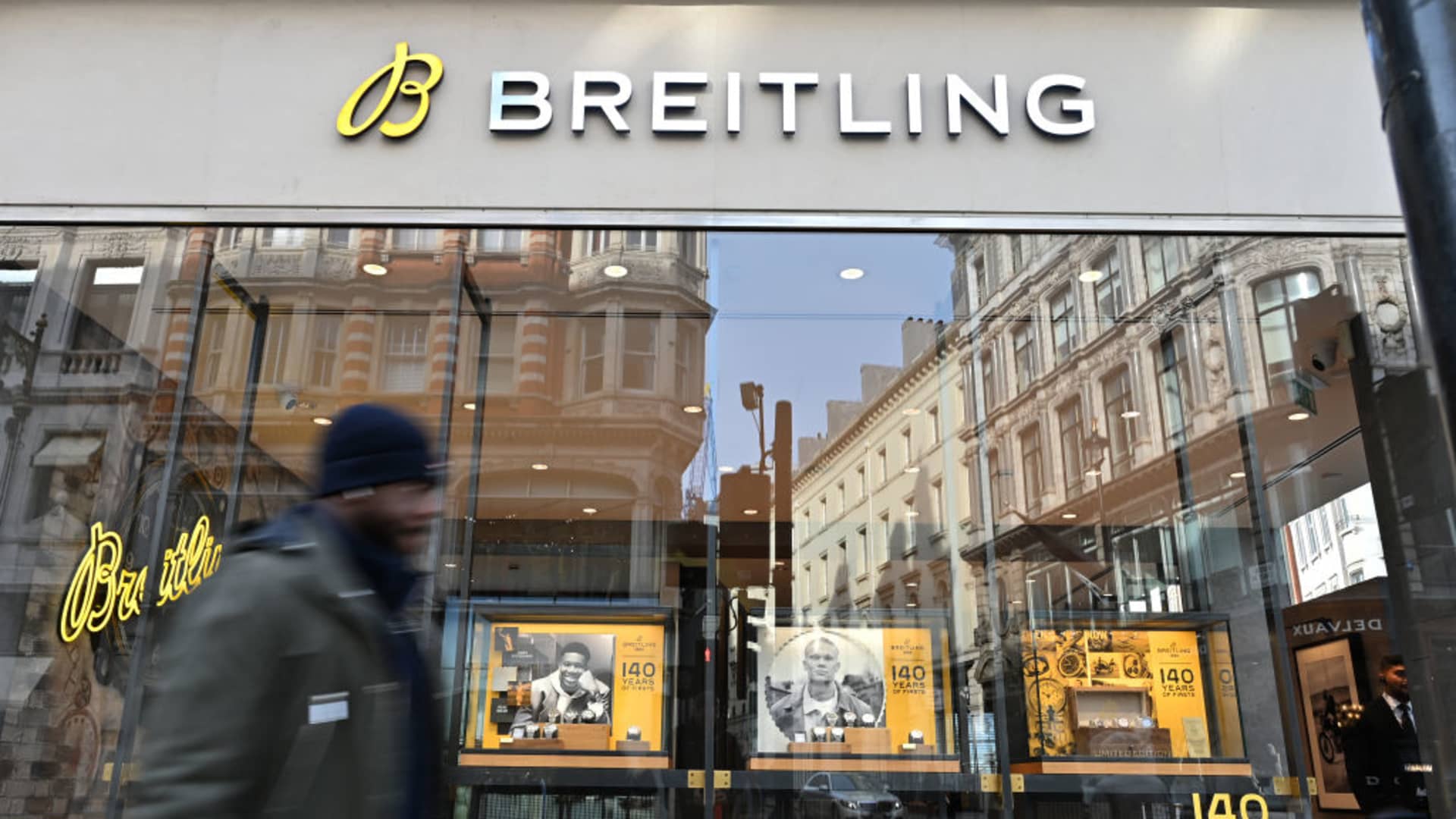 “Breitling Critiques Trump’s 39% Tariffs: A Negative Impact on Switzerland”